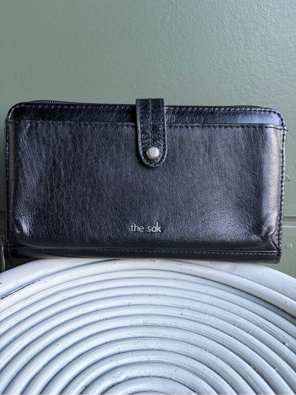 The Sak Black Leather Wristlet Crossbody Wallet Phone Pocket - Picture 7 of 13